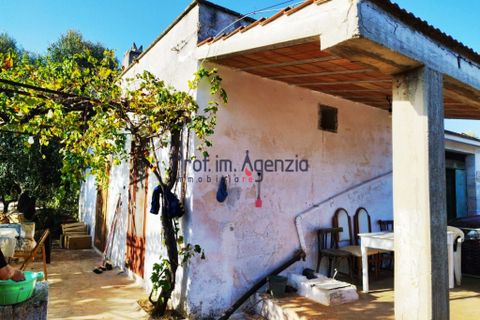 Landejendom i Carovigno, Brindisi, Carovigno - € 140.000 | Ref: 122621 - foto 1